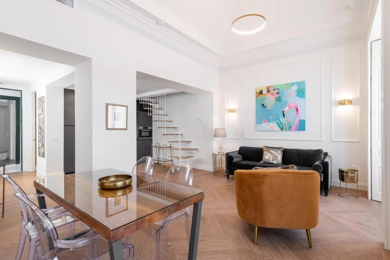 Be Mate Malaga Centro Apartment 0*,